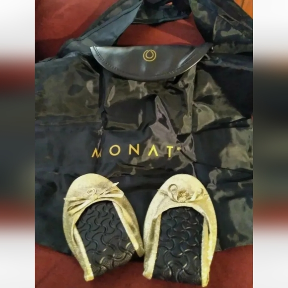 🌹Monat Bag & Slippers Set🌹 - Picture 2 of 6